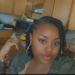 Meet your Posher, Randesha